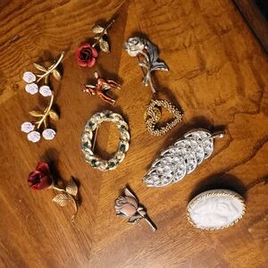 Vintage Goldtone and Silver Brooch Collection Bundle Gerry's Avon Miscellaneous